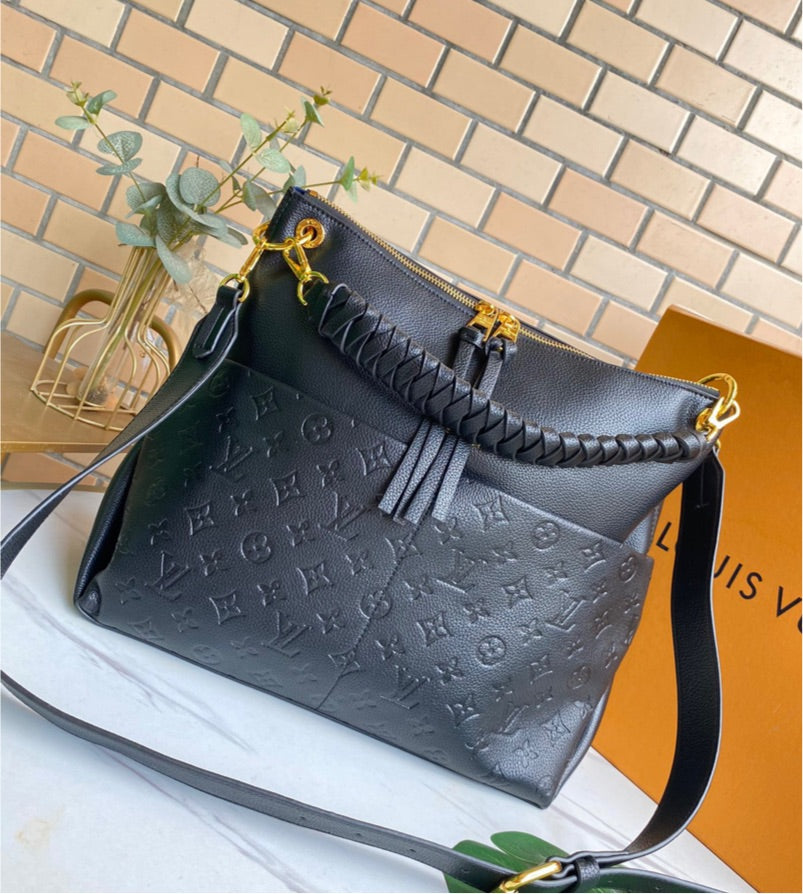 woman LV shoulder Handbag